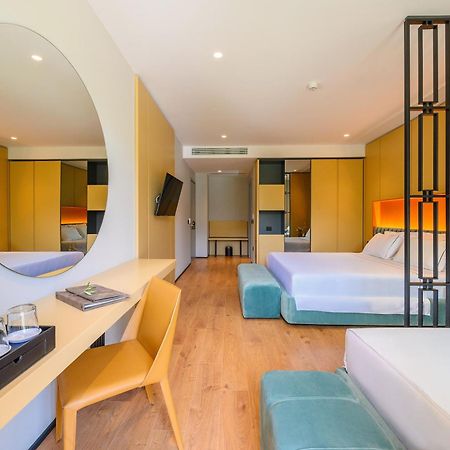 Miamar Hotel Himare Bagian luar foto